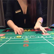 Three Card Poker payout table and hand rankings on parlay365